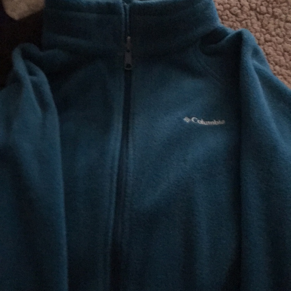Women’s Columbia fleece jacket